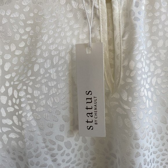 COPY - Status by Chenault Blouse Womens Top Medium Ivory Pebble Ruffle Neck Sle… - Picture 5 of 10